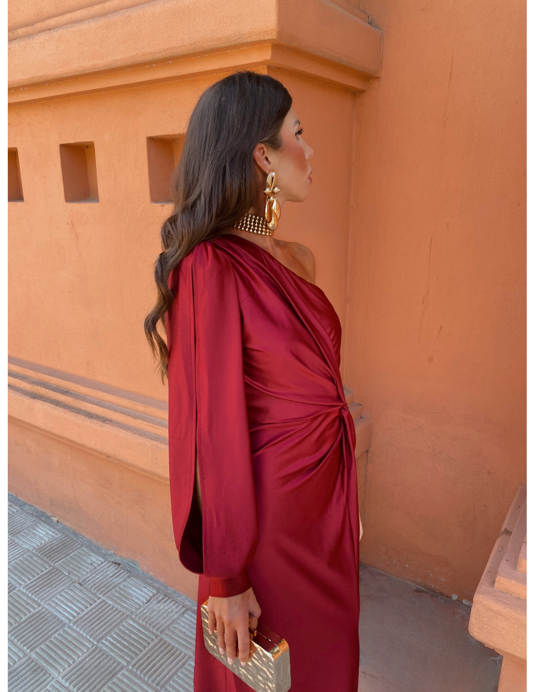ALICIA™ | Vestido Elegante Con Un Hombro Descubierto